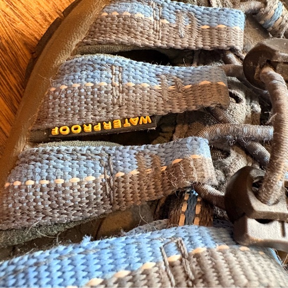 KEEN Boys Size 8 Waterproof Hiking Shoes Blue Gray Breathable Outdoor Sneakers - Picture 7 of 7